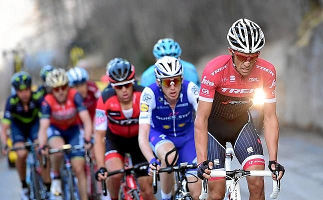 Contador: "Dudé si ir a por la etapa o la general"
