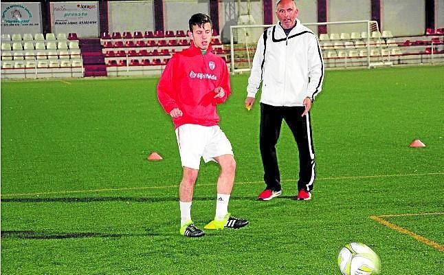 David Rocha, a prueba con el Lora