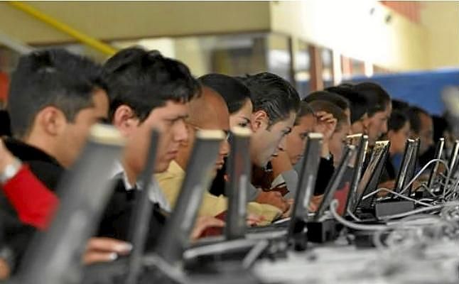 Más del 76% de los españoles confiesa que le sería difícil vivir sin Internet