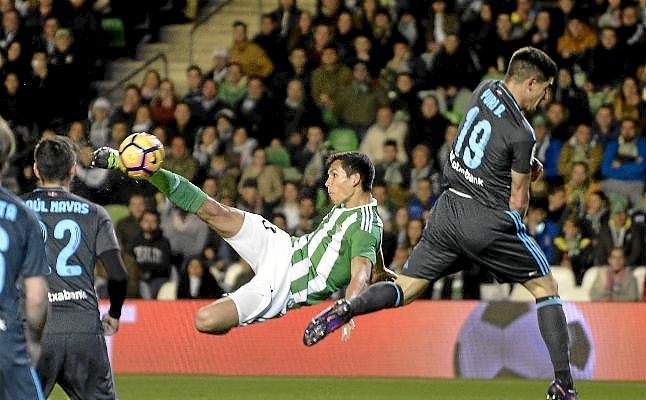 Mandi causa baja en el entrenamiento por un esguince de tobillo