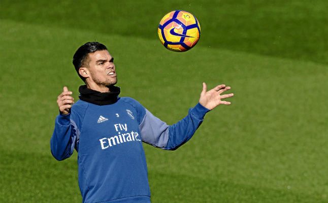 Pepe sigue al margen del grupo y es duda para San Mamés
