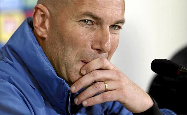 Zidane, sobre las bolas calientes: "Me río y ya está"