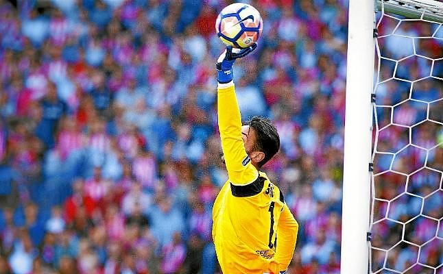 Mucho que aprender de Sergio Rico