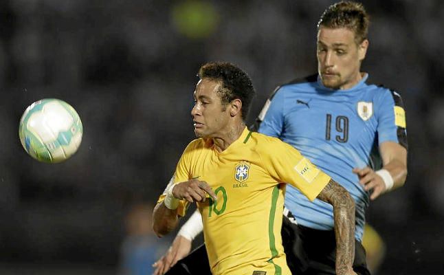 1-4. Brasil toca a las puertas de Rusia en noche de Paulinho y Neymar