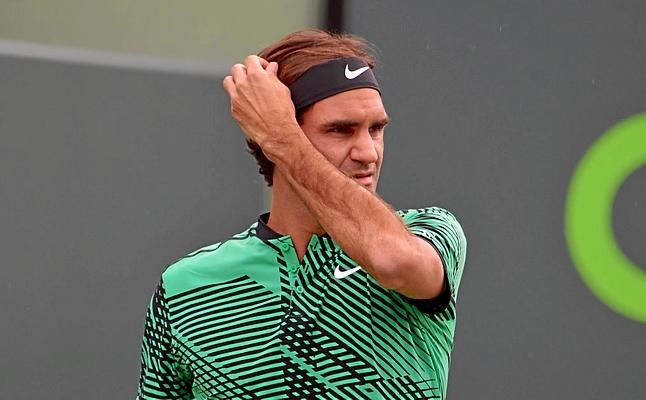 Federer supera su debut a un combativo Tiafoe y espera a Del Potro o Haase