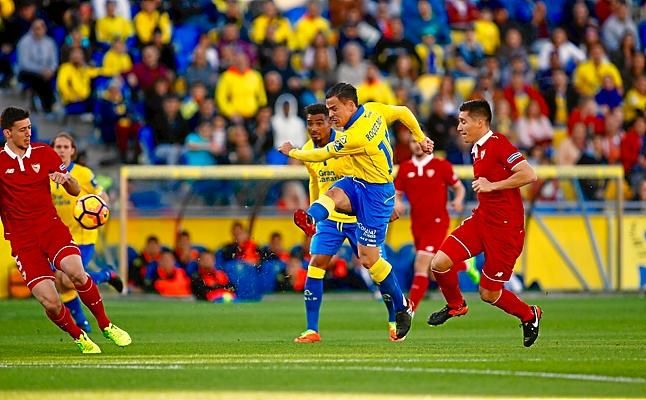 El Sevilla no se olvida de Roque Mesa