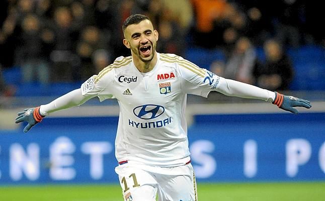 Ghezzal podría llegar gratis en junio al Sevilla