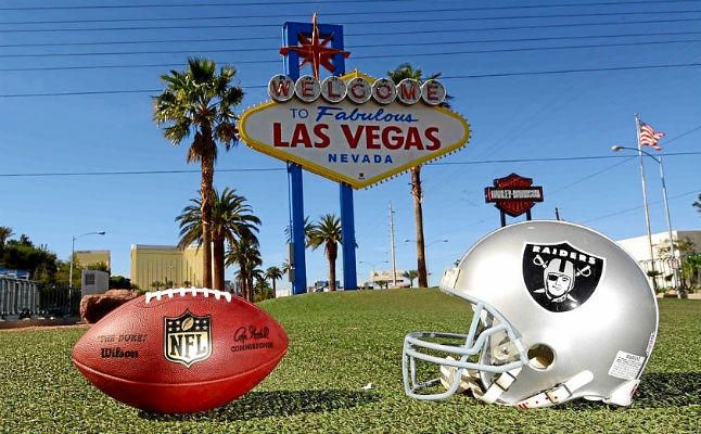 Raiders ya tienen aprobación para mudarse a Las Vegas y Oakland los rechaza