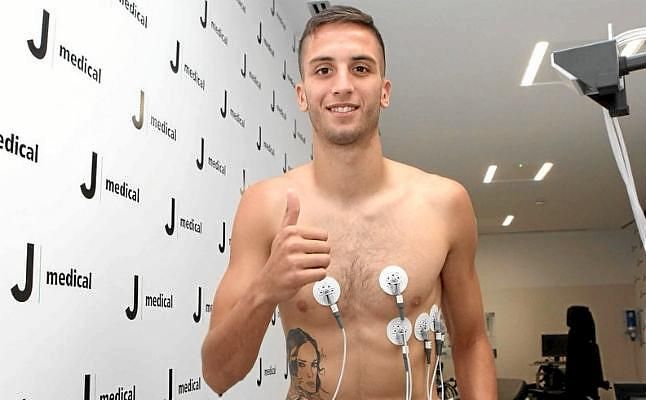 Rodrigo Bentancur pasa reconocimiento médico con la Juventus