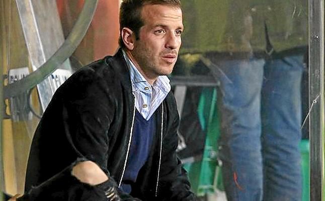 Van der Vaart sigue a lo suyo