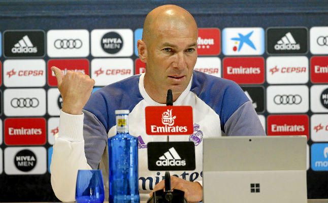 Zidane asegura que no les perjudican los ataques desde Barcelona