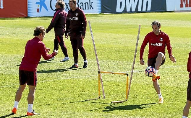 Gameiro sigue sin entrenarse con el grupo a dos días del derbi