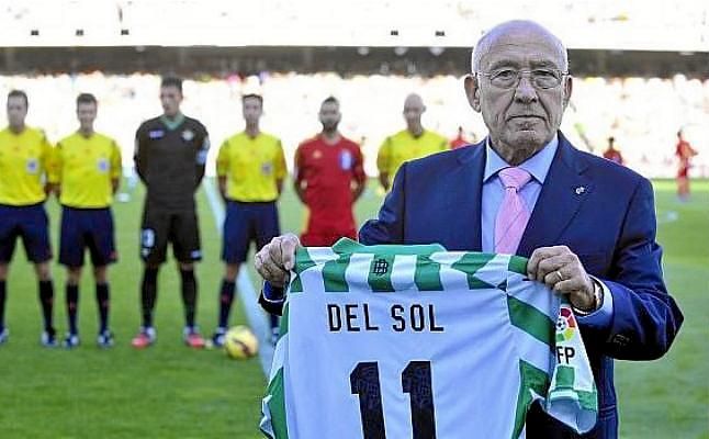El Betis y la Juve felicitan a Luis 'Settepulmoni' del Sol por su cumpleaños