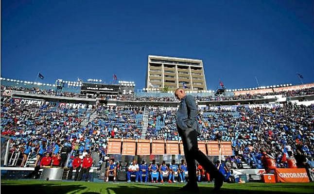 Paco Jémez recibe el respaldo de la afición de Cruz Azul