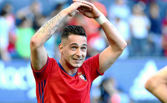 2-1. Osasuna festeja su primer triunfo en casa con dos goles de Sergio León