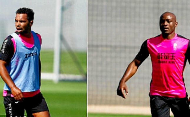 Los ingleses Kieran Richardson y Nigel Reo-Coker, a prueba
