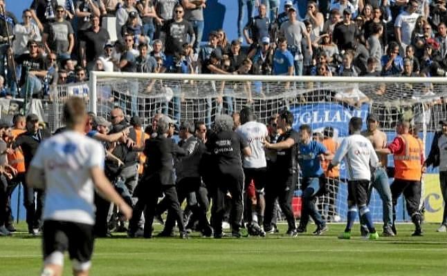 Aficionados del Bastia agreden a jugadores del Lyon tras invadir el campo