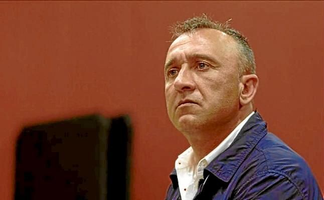 Juanele ingresa en prisión para cumplir un año por malos tratos