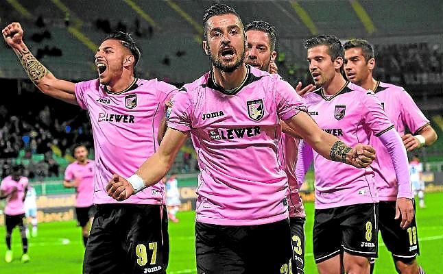 Más competencia por Nestorovski