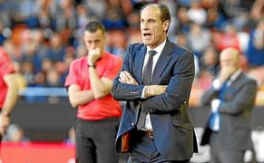 Voro, cerca de superar puntuación conjunta de Neville, Ayestarán y Prandelli