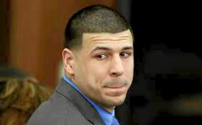 Se ahorca en su celda el exfutbolista estadounidense Aaron Hernández