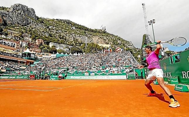 Nadal vence con sufrimiento, al igual que Murray y Wawrinka