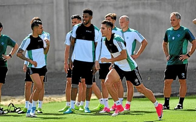 Víctor intensifica el ritmo y Piccini y Sanabria prosiguen al margen