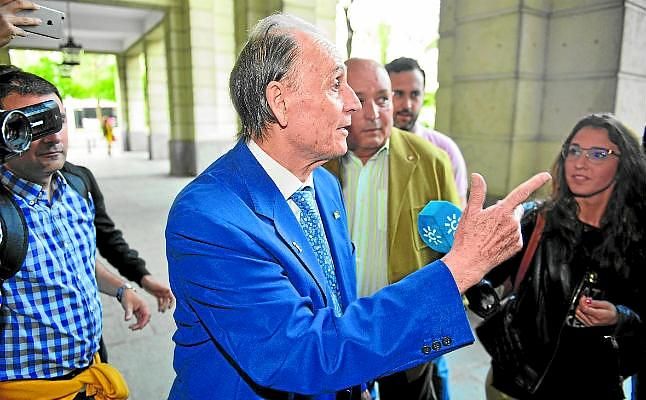 Lopera pide citar a Haro de testigo