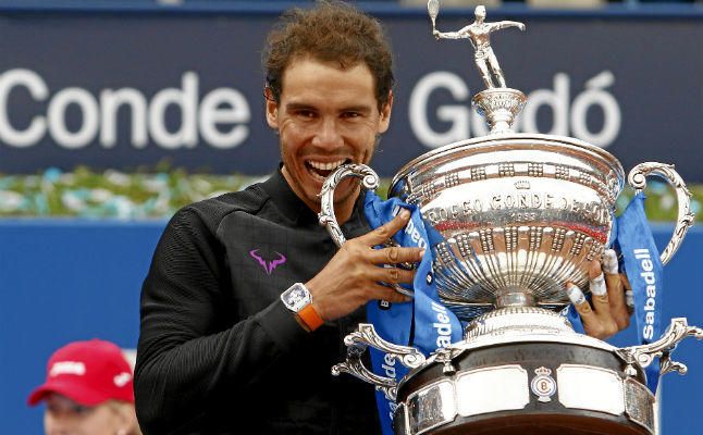 Nadal derrota a Thiem en hora y media y gana su décimo título en Barcelona