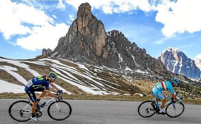 Los organizadores del Giro retiran el premio al mejor bajador