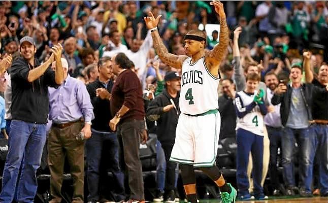 Isaiah Thomas anota 53 puntos, la mayor anotación en los 'play-offs' en 14 años