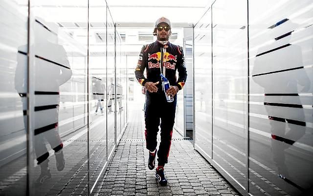 Sainz: "En la F1, debería haber más oportunidades para los equipos pequeños"