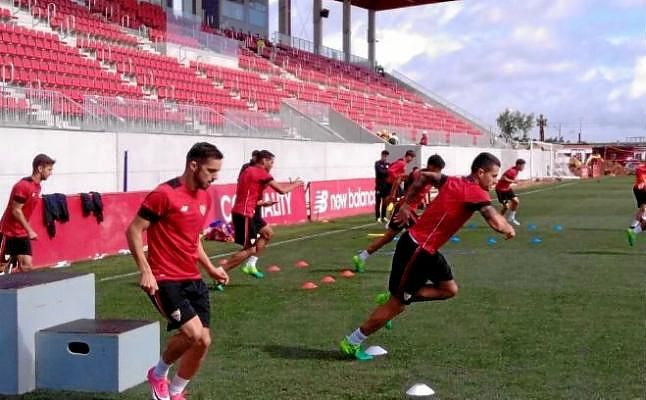 Vitolo y Escudero vuelven al grupo; Mariano e Iborra siguen al margen