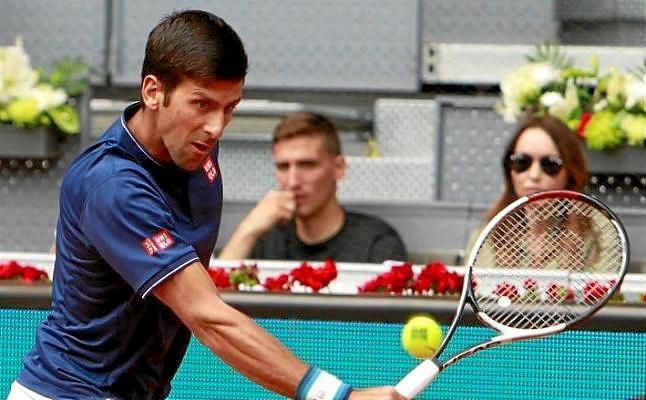 Djokovic pasa a semifinales sin jugar por la lesión de Nishikori