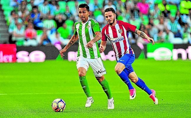 Alexis le da alegría al Betis