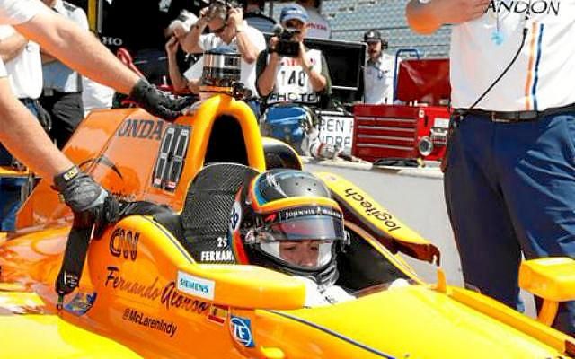 Alonso acaba 24º en la segunda jornada de pruebas en Indianápolis
