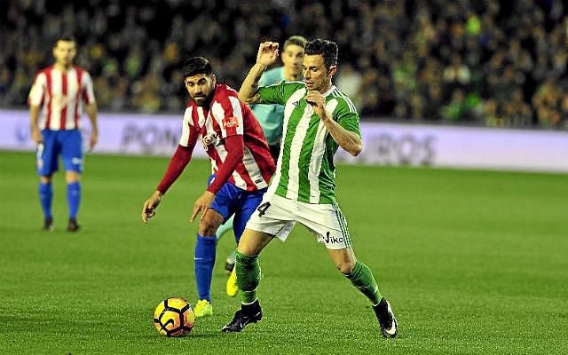El Betis solo ha perdido uno de sus diez últimos partidos en Gijón