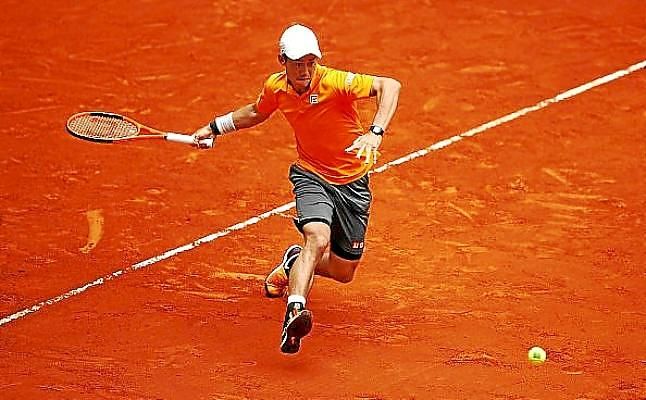 Nishikori se mete en octavos en Roma tras ganar a Ferrer