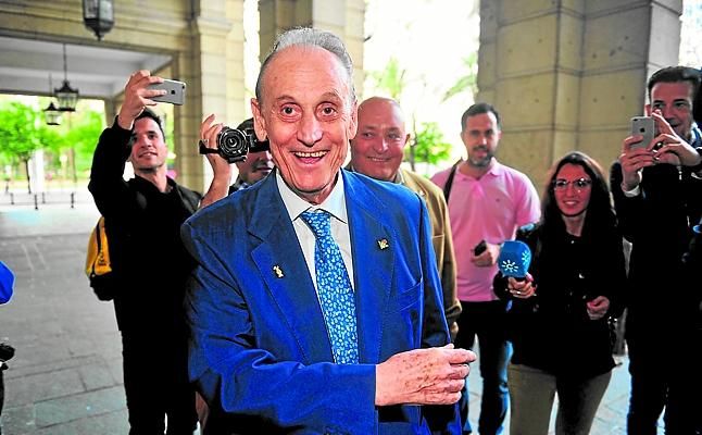 Lopera, con ganas de hablar