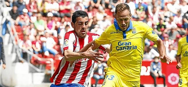 El Betis reactiva la puja por Dani Castellano