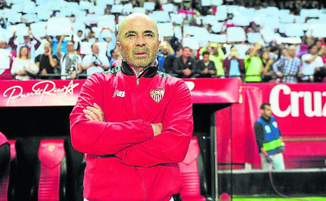 Las cifras de Sampaoli sí son de puerta grande