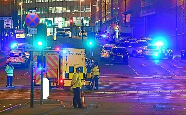 La Policía confirma que la explosión de Manchester es un atentado suicida que ha dejado 22 muertos