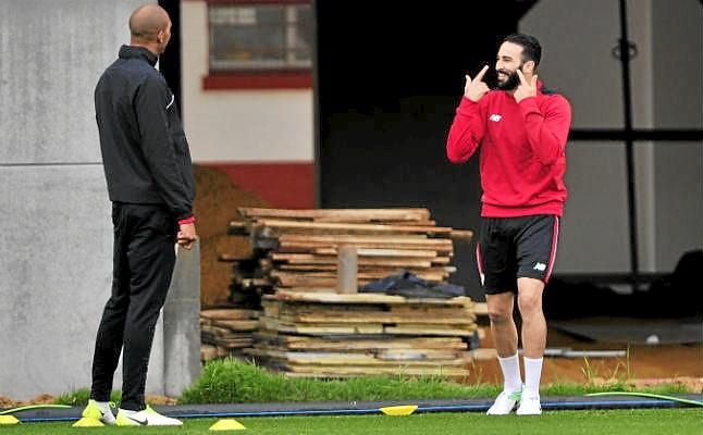 A Rami no le faltan 'novias' en su país