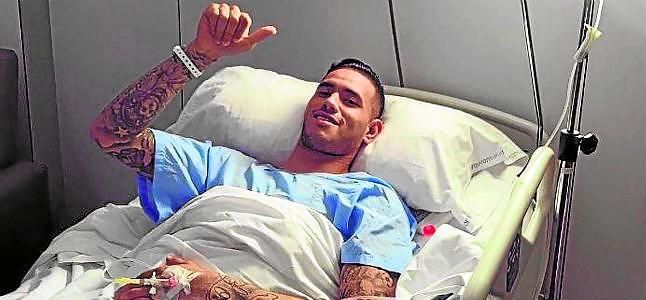 Sanabria pasa por el quirófano en Barcelona