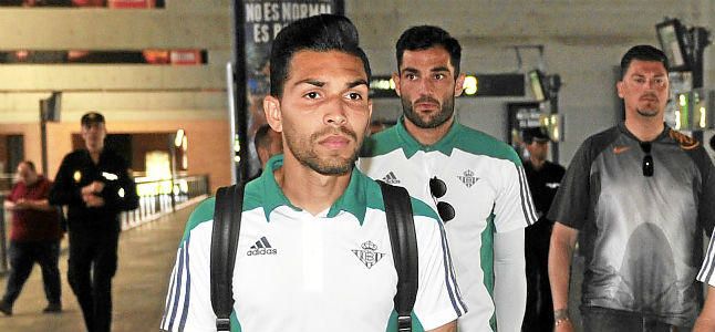 Los agentes de Petros llegan con ofertas