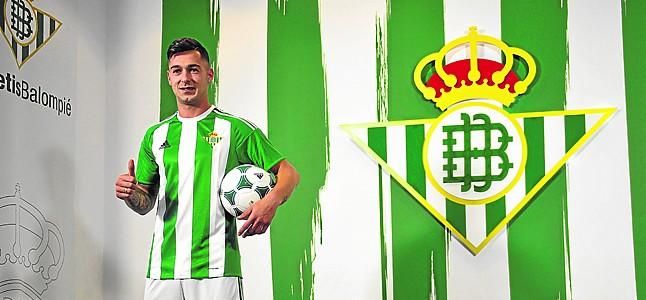 Los dos retos de Sergio León en el Betis