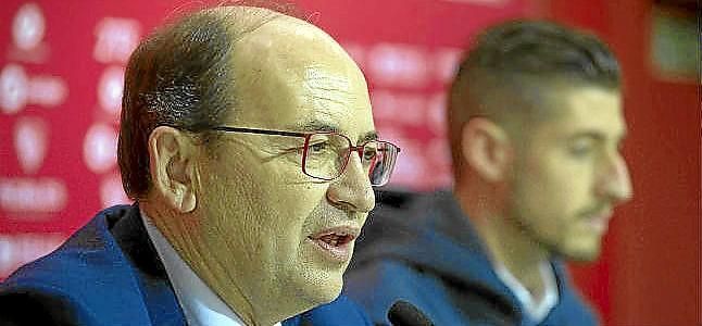 Castro: "Berizzo tiene cláusula de salida pero no dice para qué equipos"