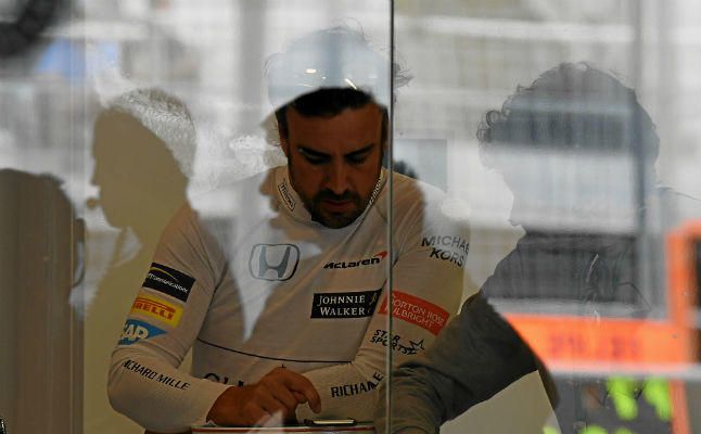 Alonso: "Mañana intentaremos acabar la carrera, ojalá en los diez primeros"