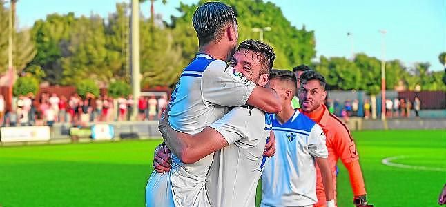 El Écija se enfrentará al Olímpic por un puesto en Segunda B