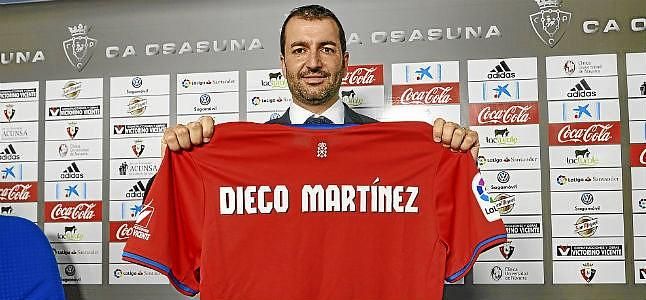 "En Sevilla la exigencia es muy alta, pero esto es un paso adelante en mi carrera"